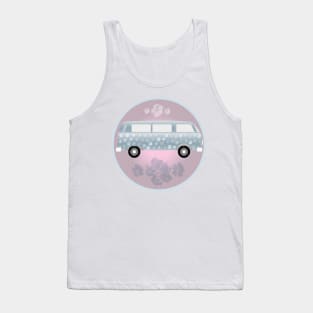 Summer feeling retro van with hibiscus flowers and soap bubbles on light pink circle Tank Top